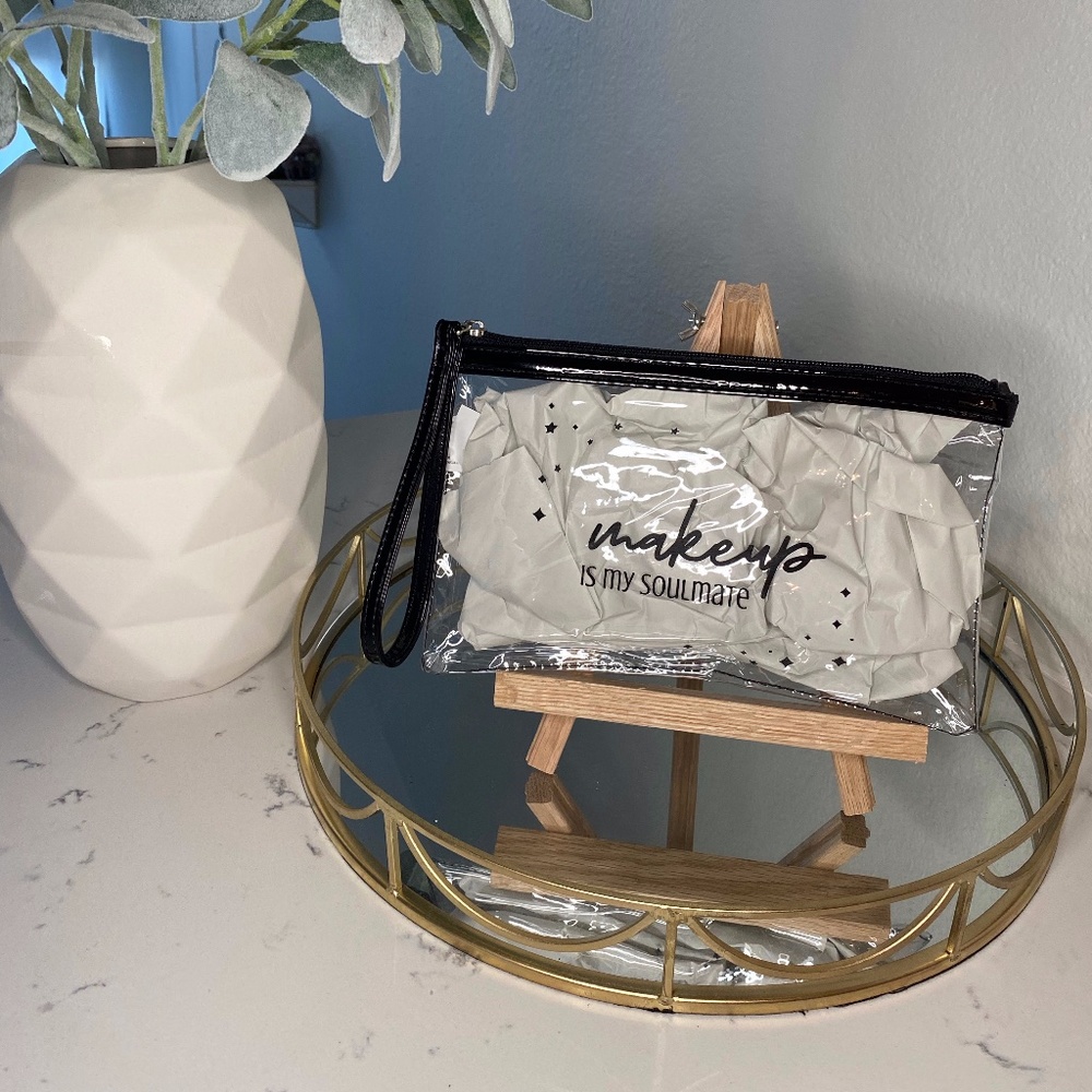 Clear "Makeup is My Soulmate" Pouch